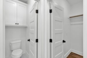 LaRue Custom Homes - bathroom design