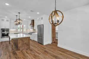 LaRue Custom Homes - kitchen design