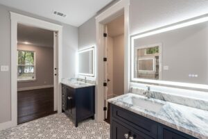 custom home bathroom
