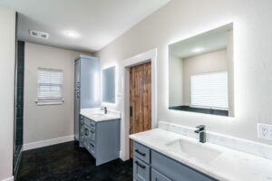 McRay Family custom home - bathroom