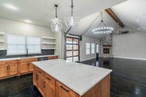 McRay Family custom home - kitchen