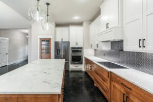McRay Family custom home - kitchen
