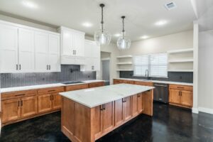 McRay Family custom home - kitchen