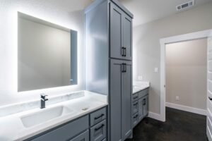McRay Family custom home - bathroom