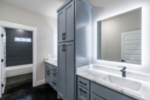 McRay Family custom home - bathroom