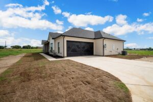 LaRue Custom Homes - luxury exterior design