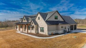 LaRue Custom Homes - luxury interior design