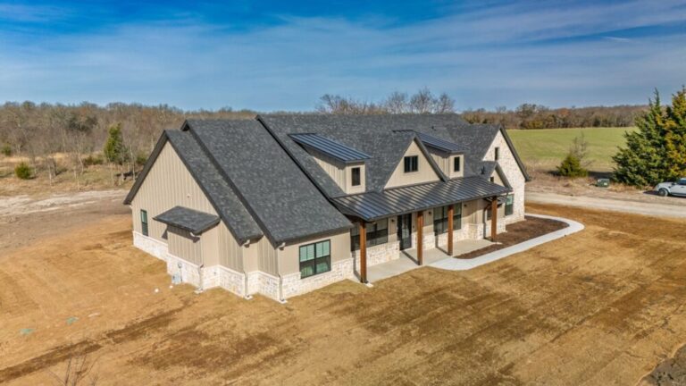 LaRue Custom Homes - luxury interior design