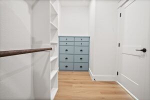 Walk in closet remodel